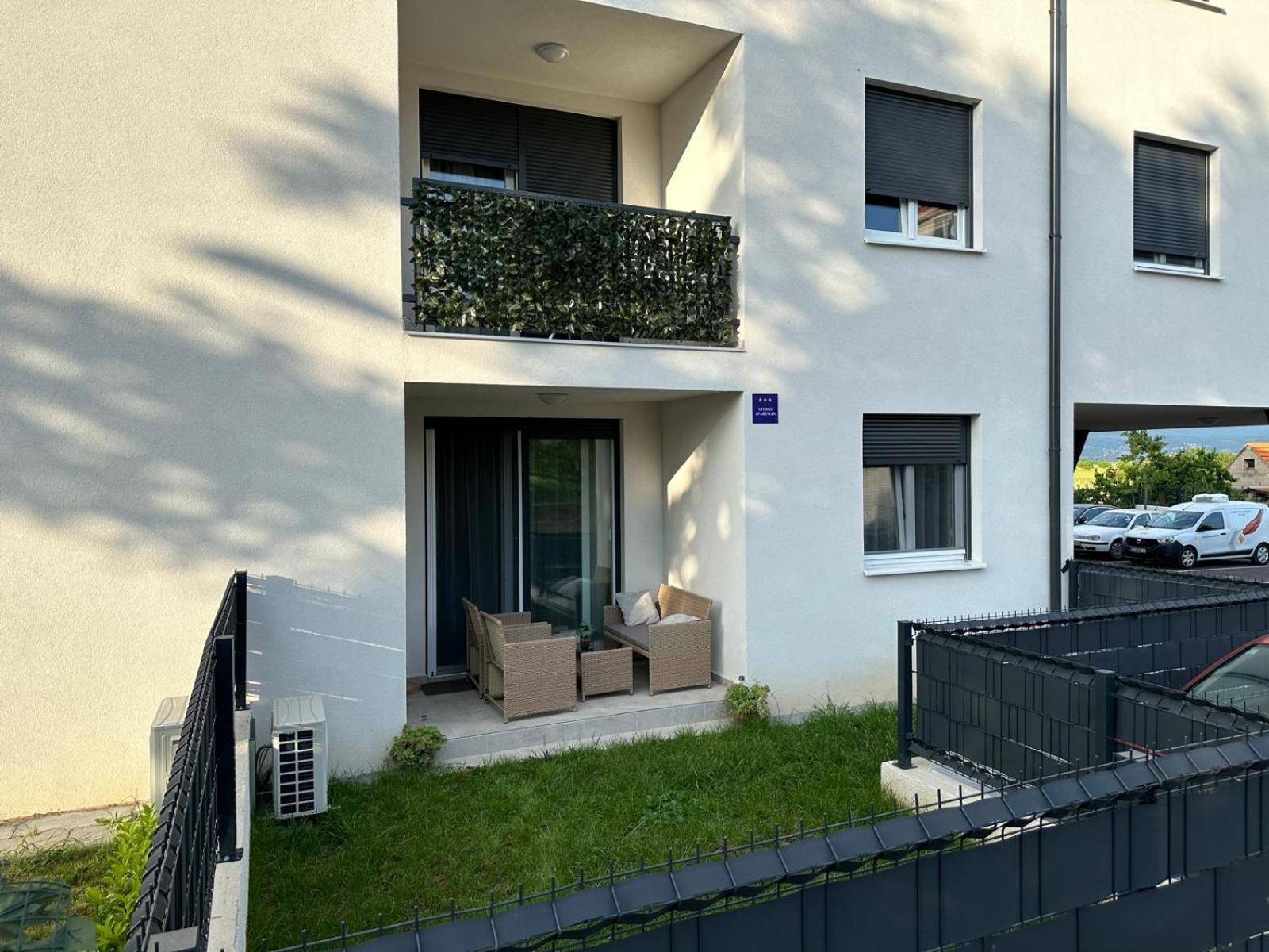 Studio Apartman Apollonia Сини Екстериор снимка